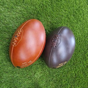 Ballon de Rugby Vintage en Cuir Cousu à la Main