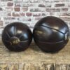 Medecine Ball en cuir vintage