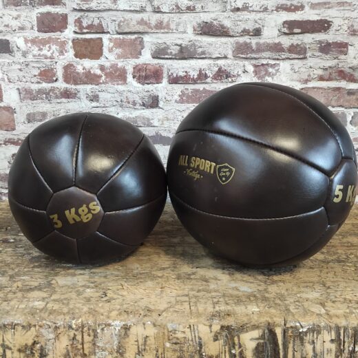 Medecine Ball en cuir vintage